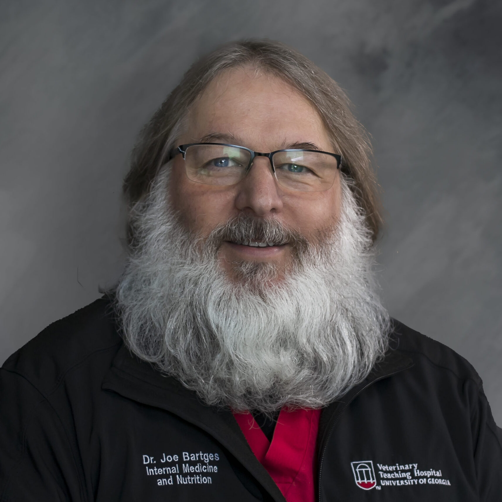 Headshot of dr. Joe bartges