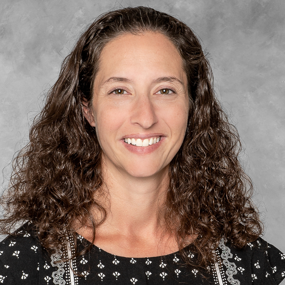 Kira epstein headshot