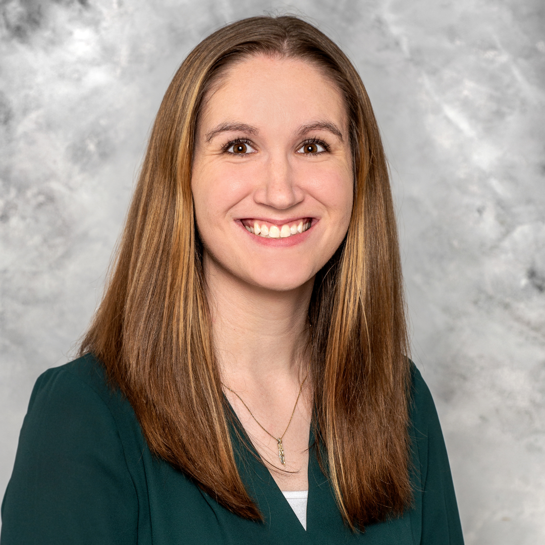 Tori rudolph headshot