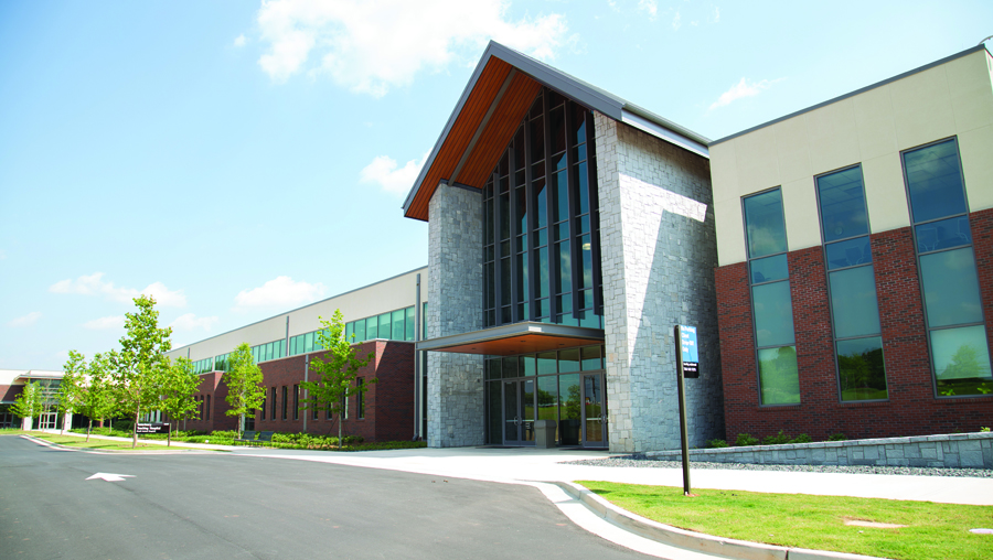 Front of cora nunnally miller small animal hospital