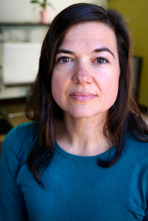 Erin scherer headshot